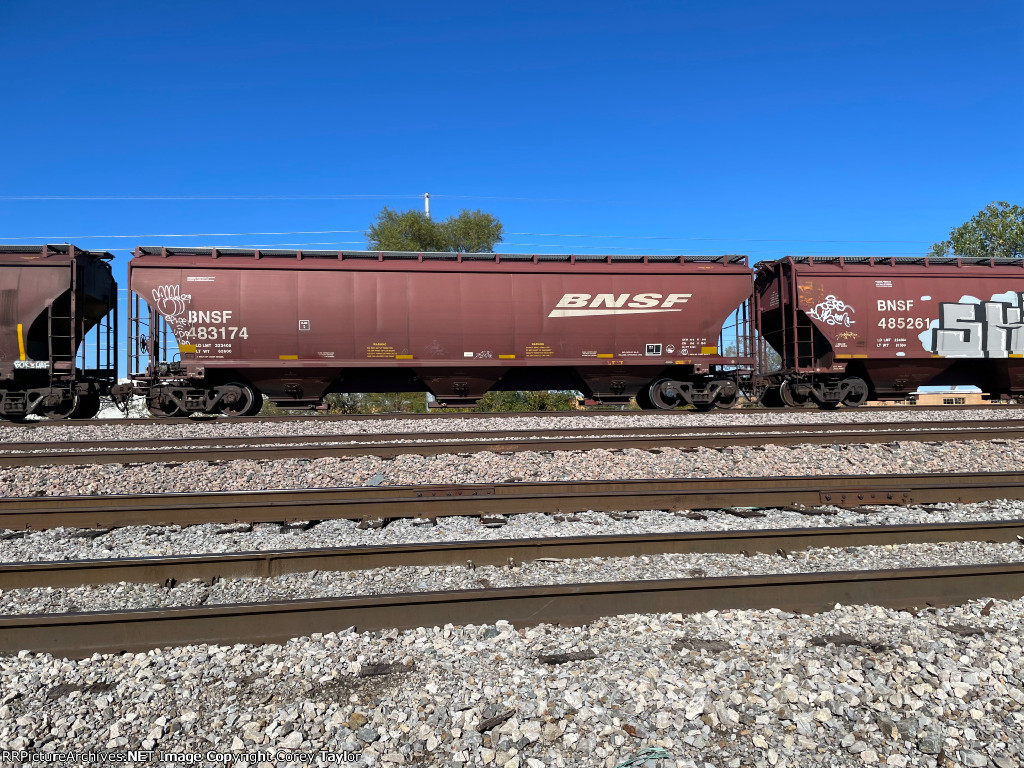 BNSF 483174